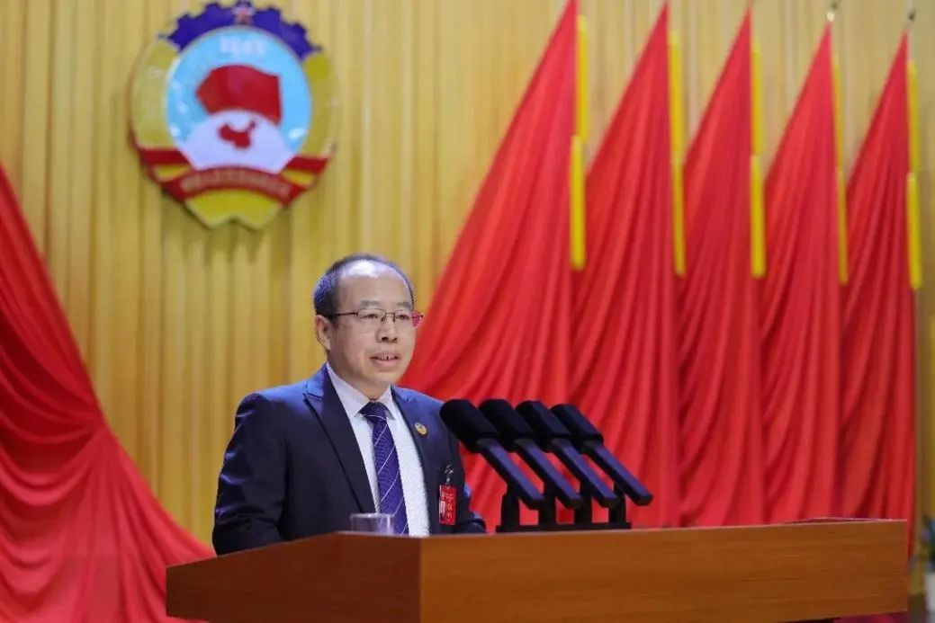 刘国凯.jpg